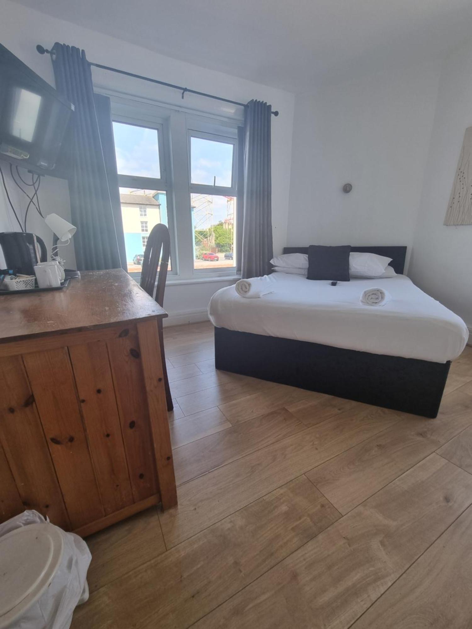 Burlington West Hotel Blackpool Room photo