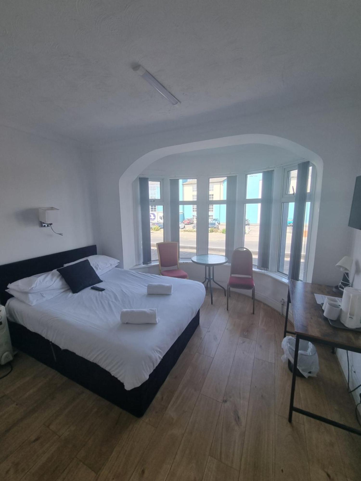 Burlington West Hotel Blackpool Room photo